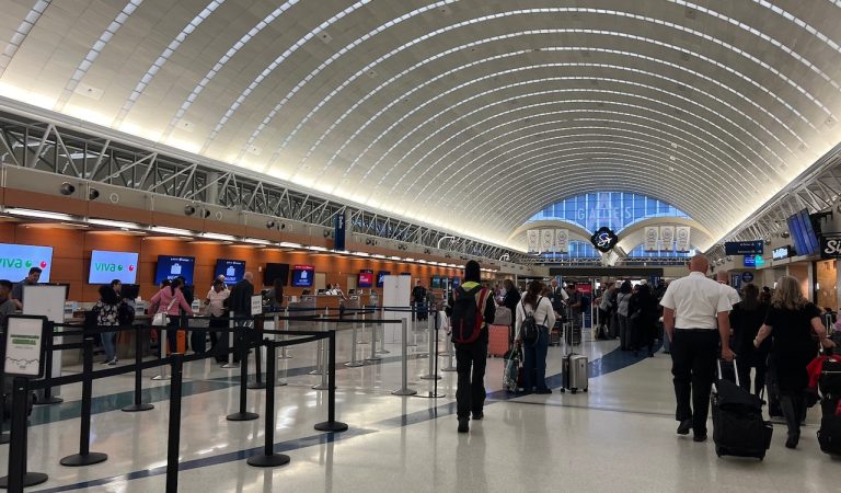 San Antonio International Airport – SAT – Texas – USA – 2003 and 2024