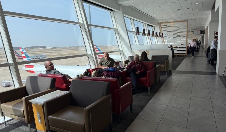 American Airlines Flagship Lounge – DFW International Airport Terminal D – Texas, USA – 2025 American Airlines Flagship Lounge – DFW International Airport Terminal D – Texas, USA – 2025