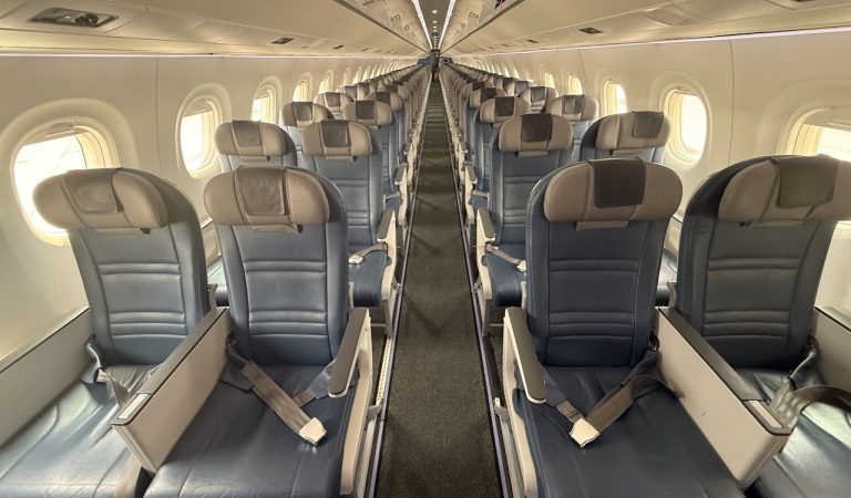 Porter Airlines Aircraft Interiors – E195 E2 Cabin – 2025 – YOW to FLL