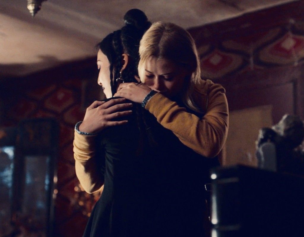 nico minoru and karolina dean hug after deanoru becomes canon