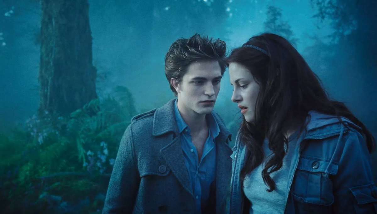 Iconic image from the first twilight film of Edward and Bella at the prom gazing at one another. 