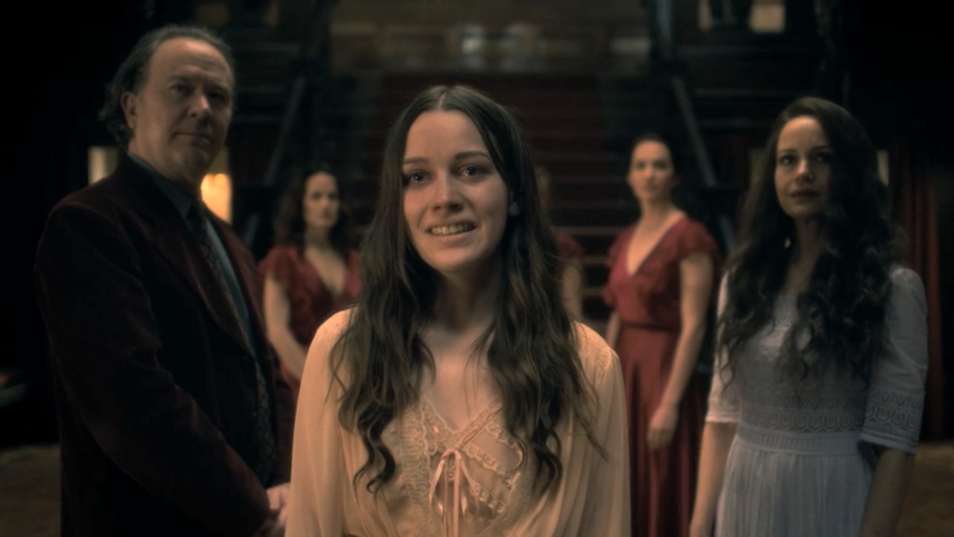 Eleanor Crain (Victoria Pedretti) - Netflix's The Haunting of the Hill House (2018)