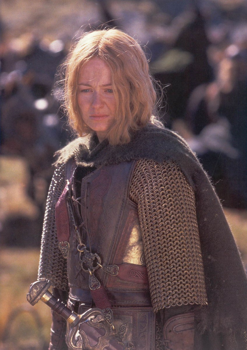 Eowyn stands on the battlefield as Dernhelm in a bid to find glory in battle.