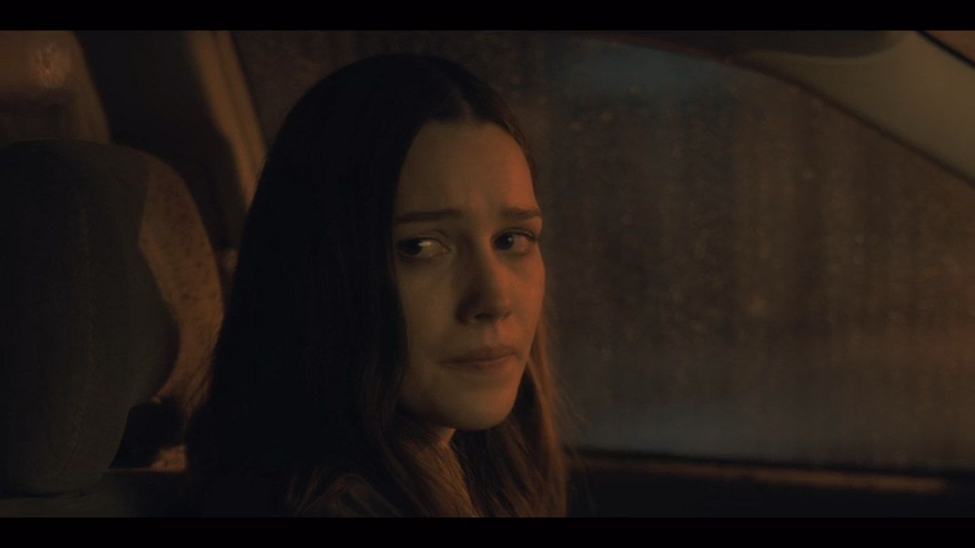 Eleanor Crain (Victoria Pedretti) - Netflix's The Haunting of the Hill House (2018)