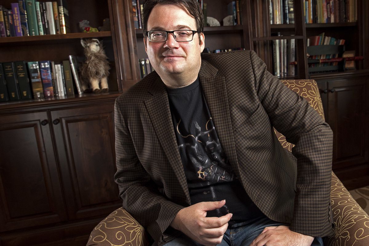 Author Brandon Sanderson