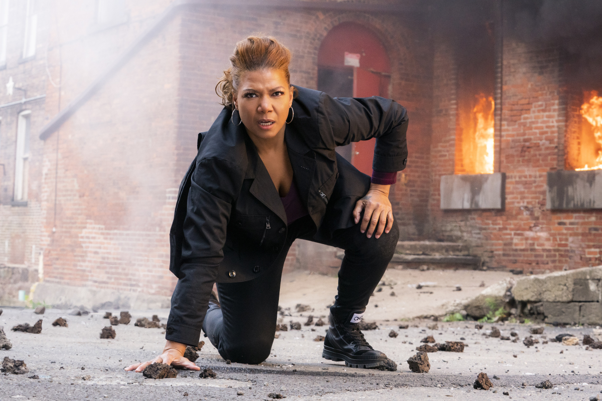 “The Equalizer” – Academy Award® nominee and multi-hyphenate Queen Latifah stars as Robyn McCall, an enigmatic former CIA operative who uses her extensive skills to help those with nowhere else to turn. As McCall acclimates to civilian life, she is compelled to use her considerable resources to help Jewel (Lorna Courtney), a teenager accused of murder and on the run from the criminals who framed her for the crime, on the series premiere of the re-imagined classic series THE EQUALIZER, to be broadcast immediately following CBS Sports’ broadcast of SUPER BOWL LV on Sunday, Feb. 7 (10:00-11:00 PM, ET/7:00-8:00 PM, PT; time is approximate after post-game coverage) on the CBS Television Network. THE EQUALIZER will move to its regular Sunday (8:00-9:00 PM, ET/PT) time period on Feb. 14. Pictured: Queen Latifah as Robyn McCall Photo: Barbara Nitke/CBS ©2020 CBS Broadcasting, Inc. All Rights Reserved.