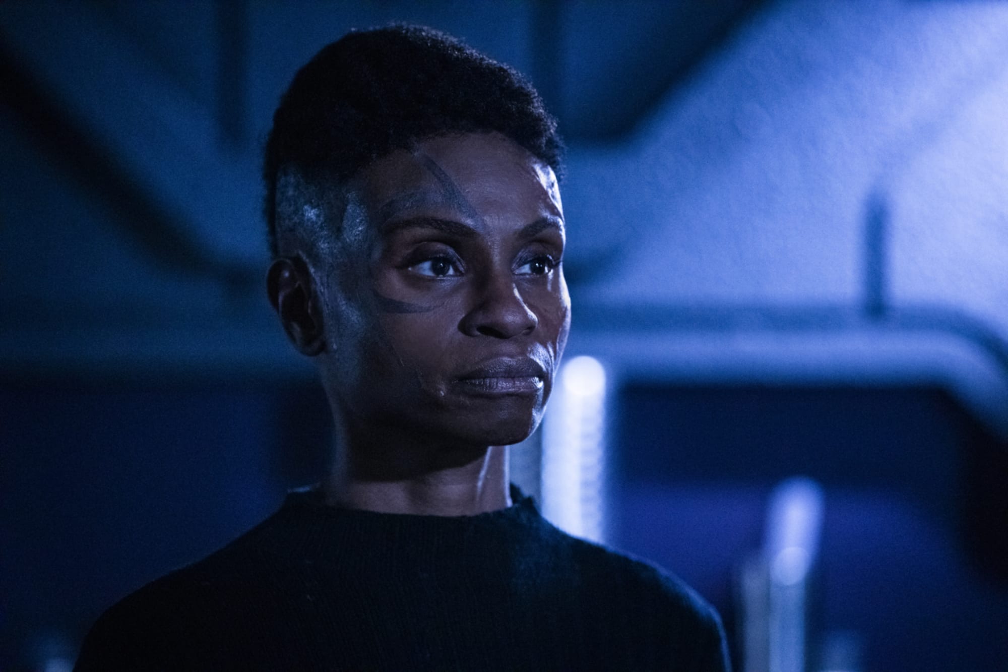 Indra from "The 100" poses in a spaceship.