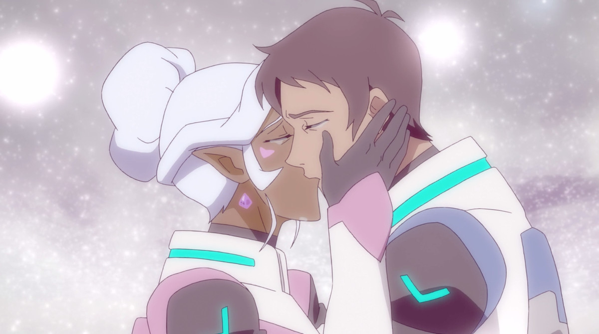 Lance shares a final kiss and tearful goodbye with romantic interest Allura. 