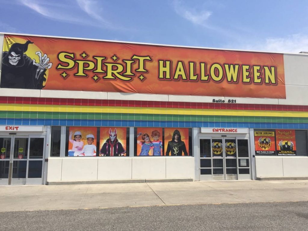 The Vibrant Fandom Of 'Spirit Halloween' (1983) • The Daily Fandom