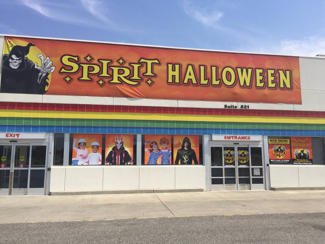 Spirit Halloween takes over an out of business Toys "R" Us.