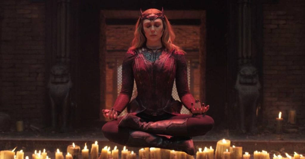 Elizabeth Olsen as the Scarlet Witch dream-walking in Doctor Strange in the Multiverse of Madness (2022).