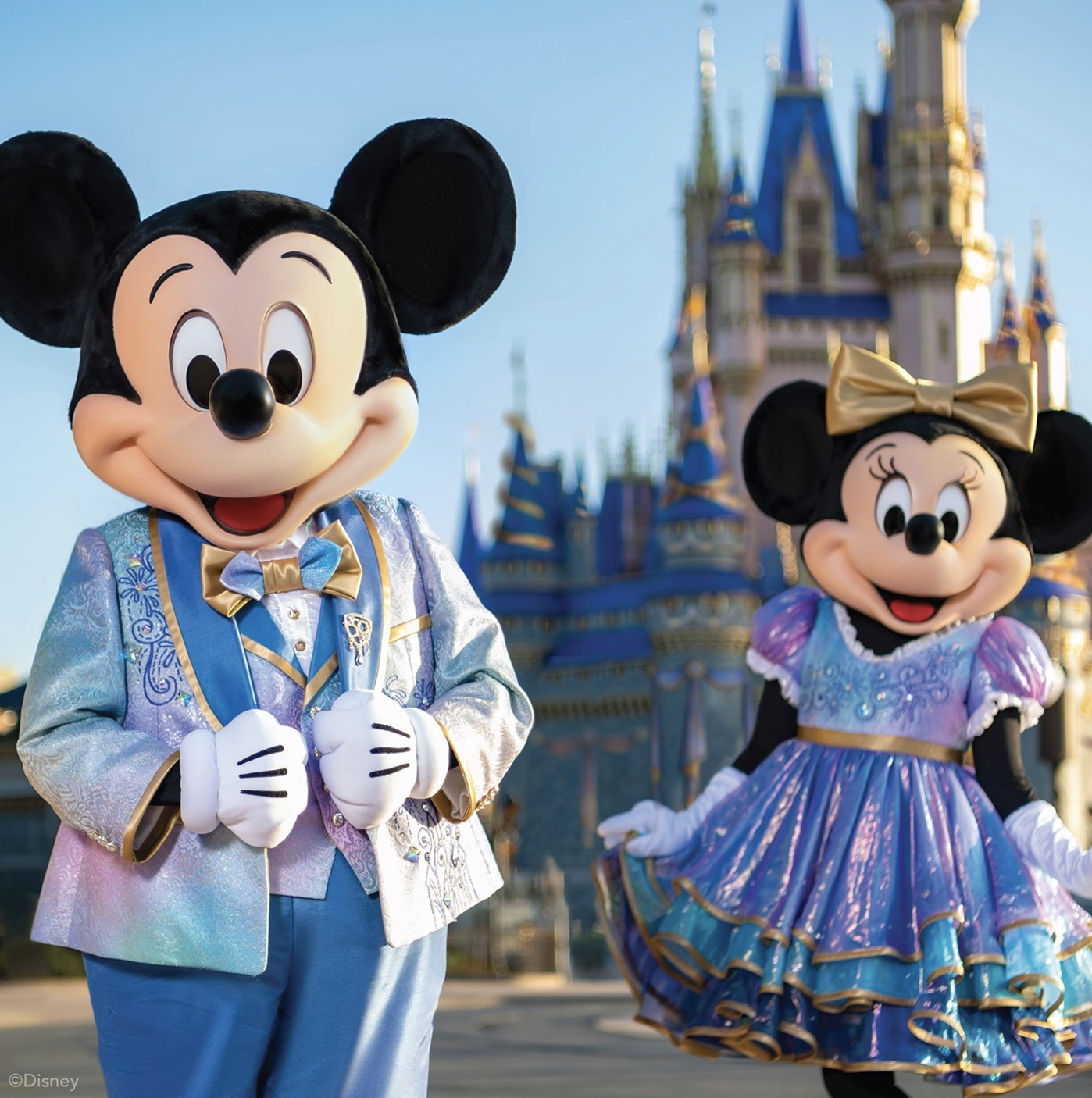 https://storage.googleapis.com/stateless-thedailyfandom-org/2022/06/1d0ca64d-22@waltdisneyworld.22-mickey-and-minnie.-2021..png