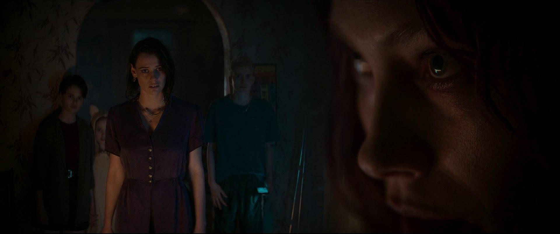 Lily Sullivan and Alyssa Sutherland in 'Evil Dead Rise' (2023). Cronin, Lee. Evil Dead Rise, 2023.
