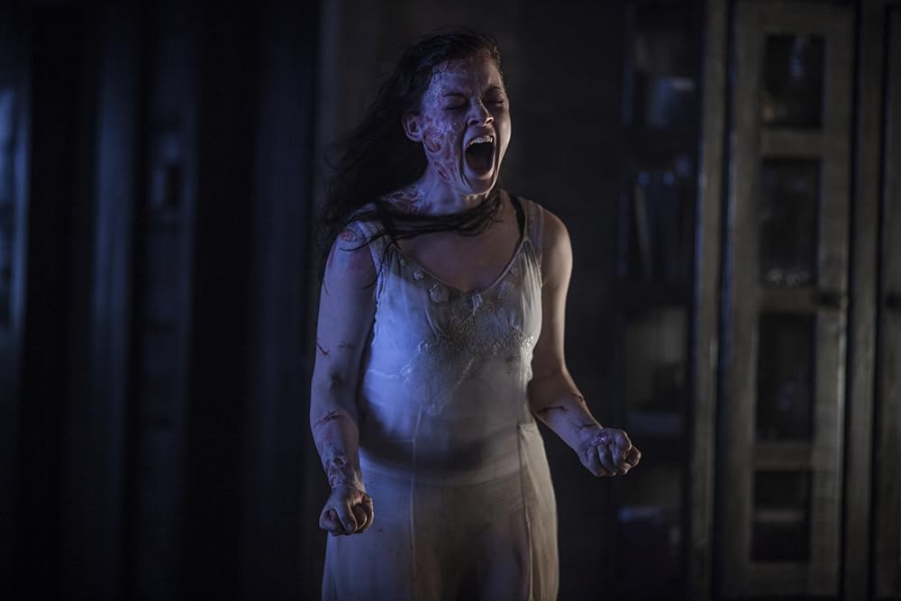 Jane Levy in 'Evil Dead' (2013). Álvarez, Fede. Evil Dead, 2013.