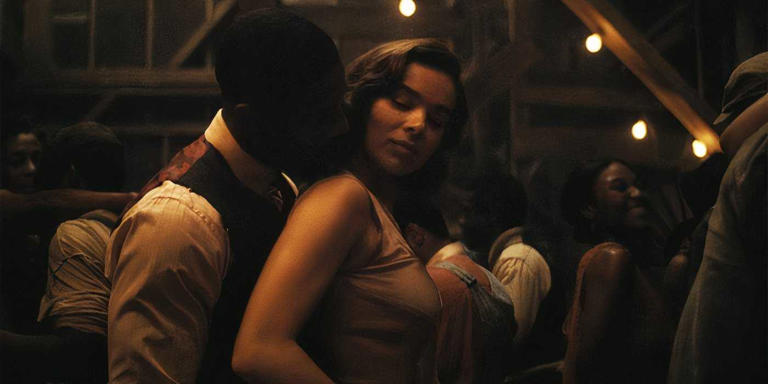 Mary and Stack dance seductively in the juke joint.