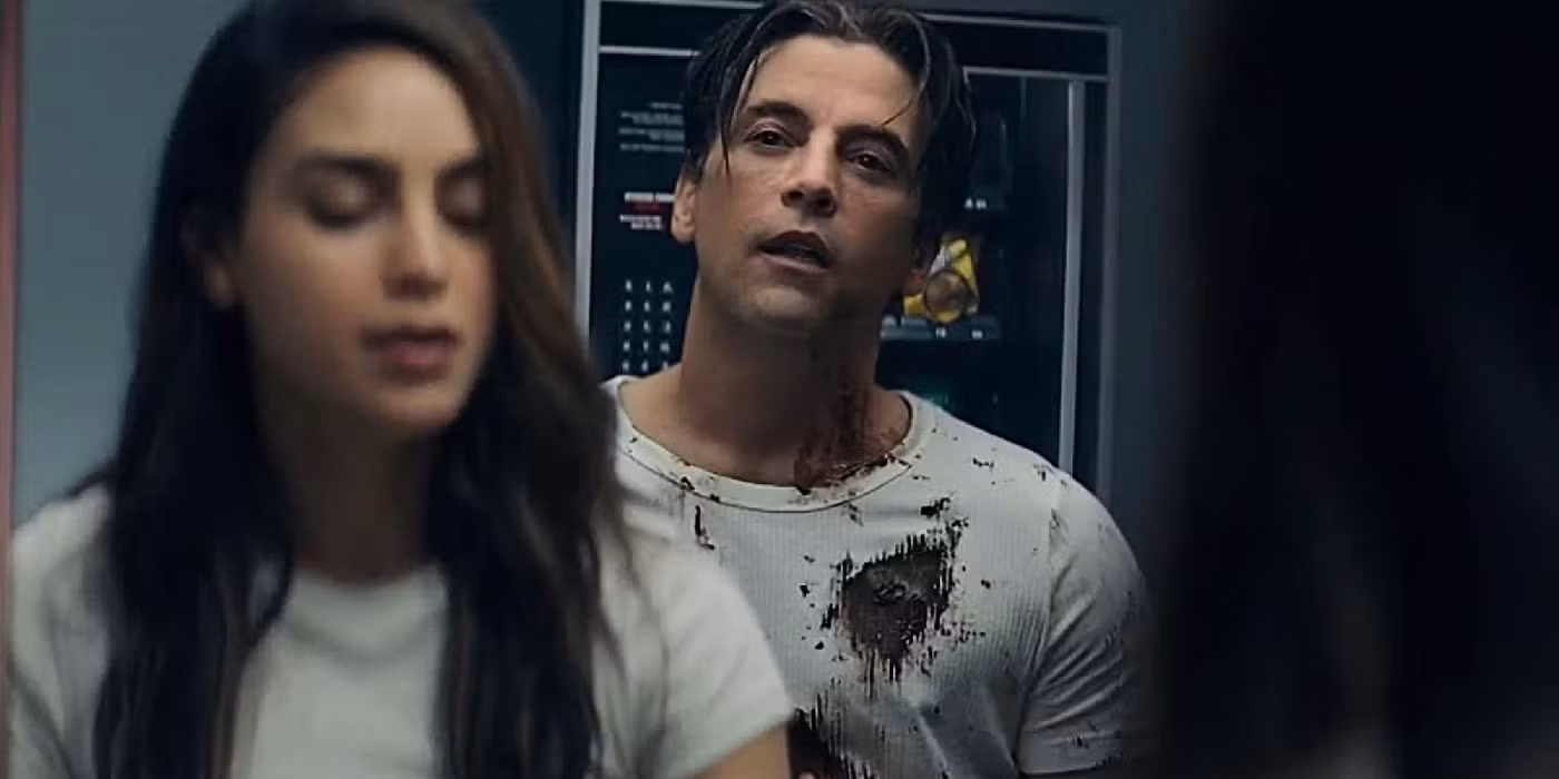 Samantha Carpenter experiencing a vision of her serial killer father, the original Ghostface, Billy Loomis.
'Scream'. Matt Bettinelli-Olpin & Tyler Gillett. 2022.