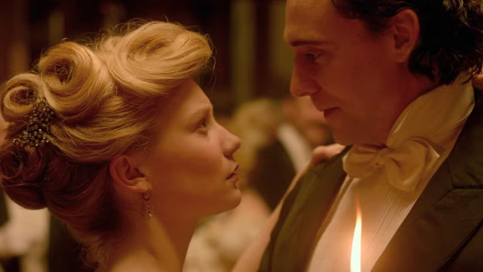 Thomas and Edith dance at the ball, a common scheme we learn the siblings use to lure women.