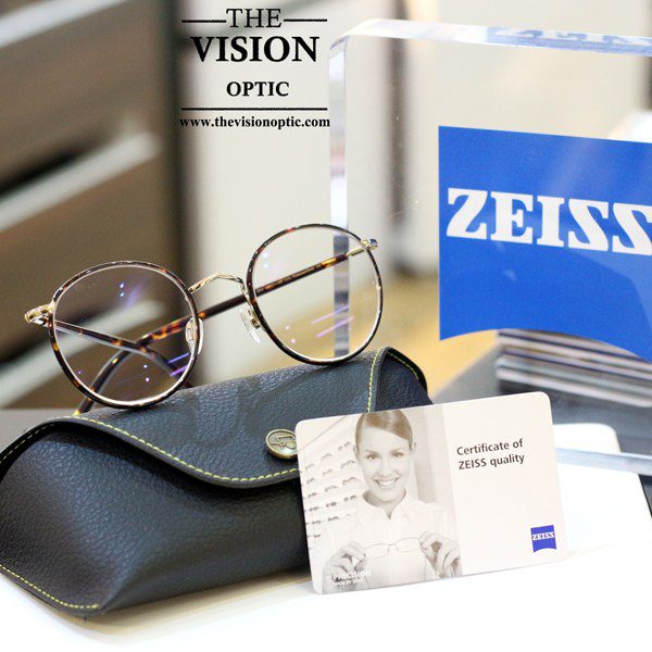 กรอบ Moscot Zev + เลนส์ Zeiss 1.50 เปลี่ยนสี Photo fusion