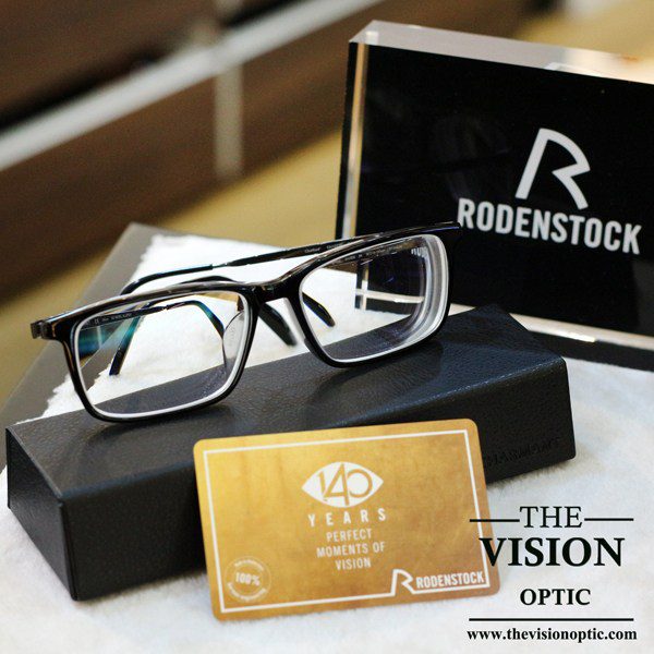 Charmant + เลนส์ Rodenstock รุ่น cosmolit 1.60  CMiQ  grey (เลนส์เปลี่ยนเป็นสีเทา)