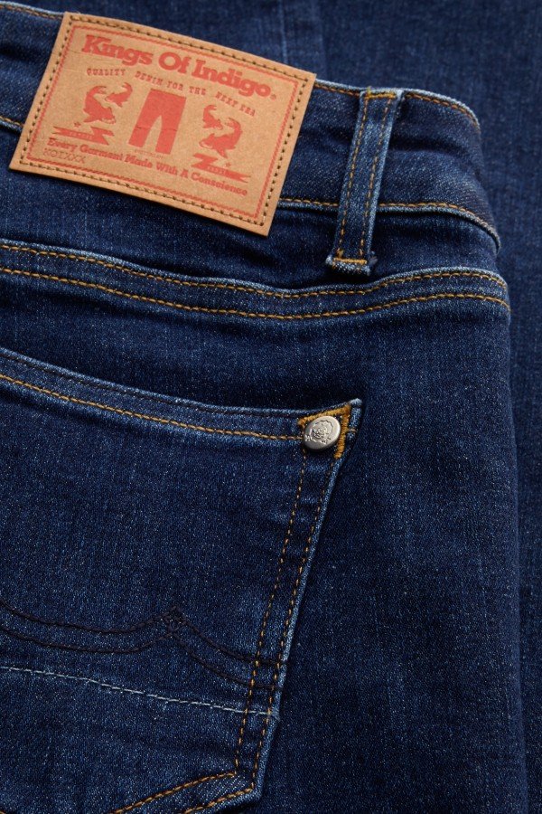 a60e76f4-kings-of-indigo-jeans-emi-myla-blue-worn-lov15251-4_600x900