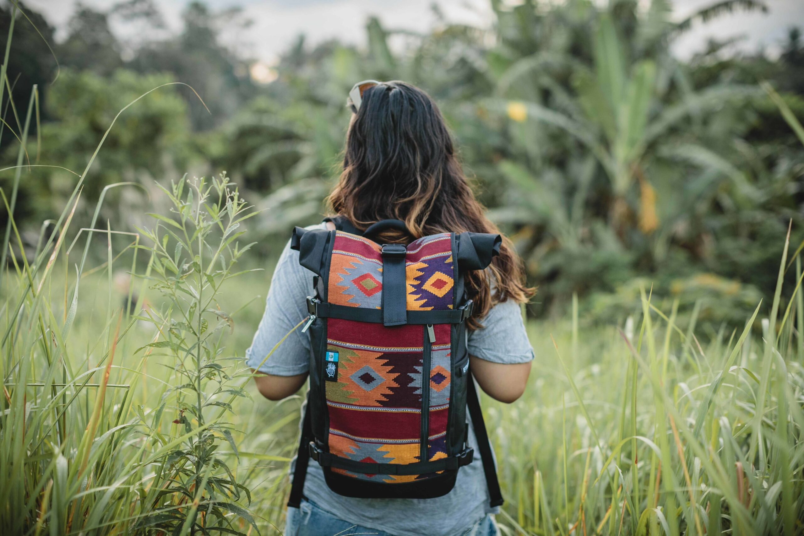 Ethnotek Rucksack mit buntem Muster