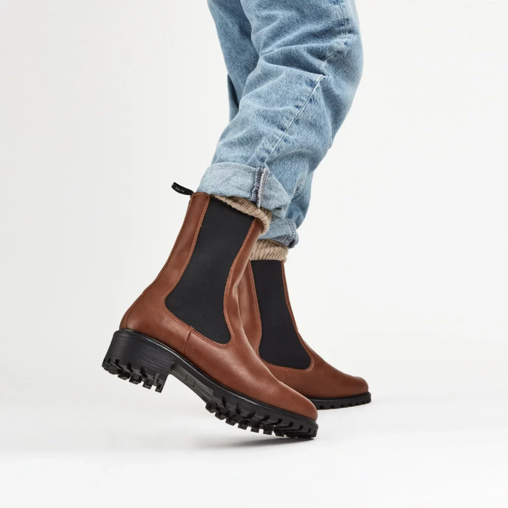 NINE TO FIVE Vegane Winterschuhe High Chelsea Boot Saxa Coffee Micro