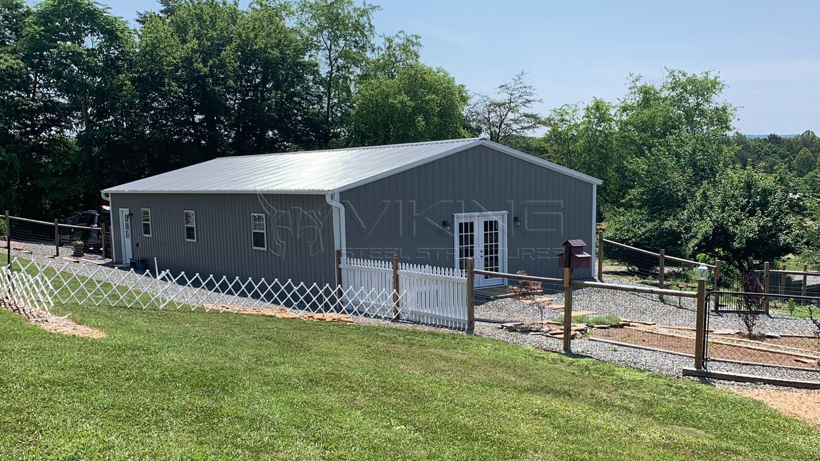 30 x 55 x 9 All Vertical Fully Enclosed Garage