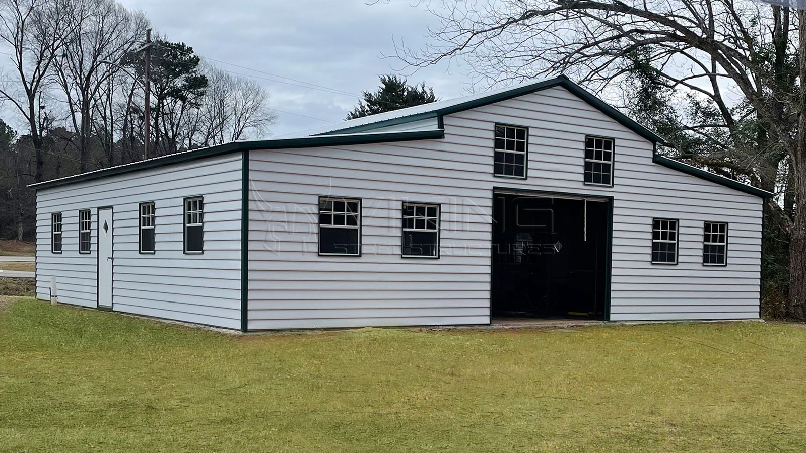 39x35x13 Carolina Barn