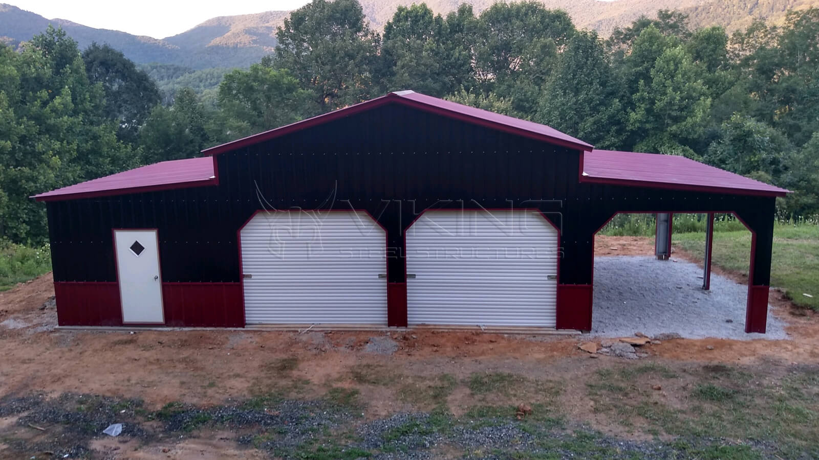 48'x20'x12' All Vertical Deluxe Style Carolina Barn Front View