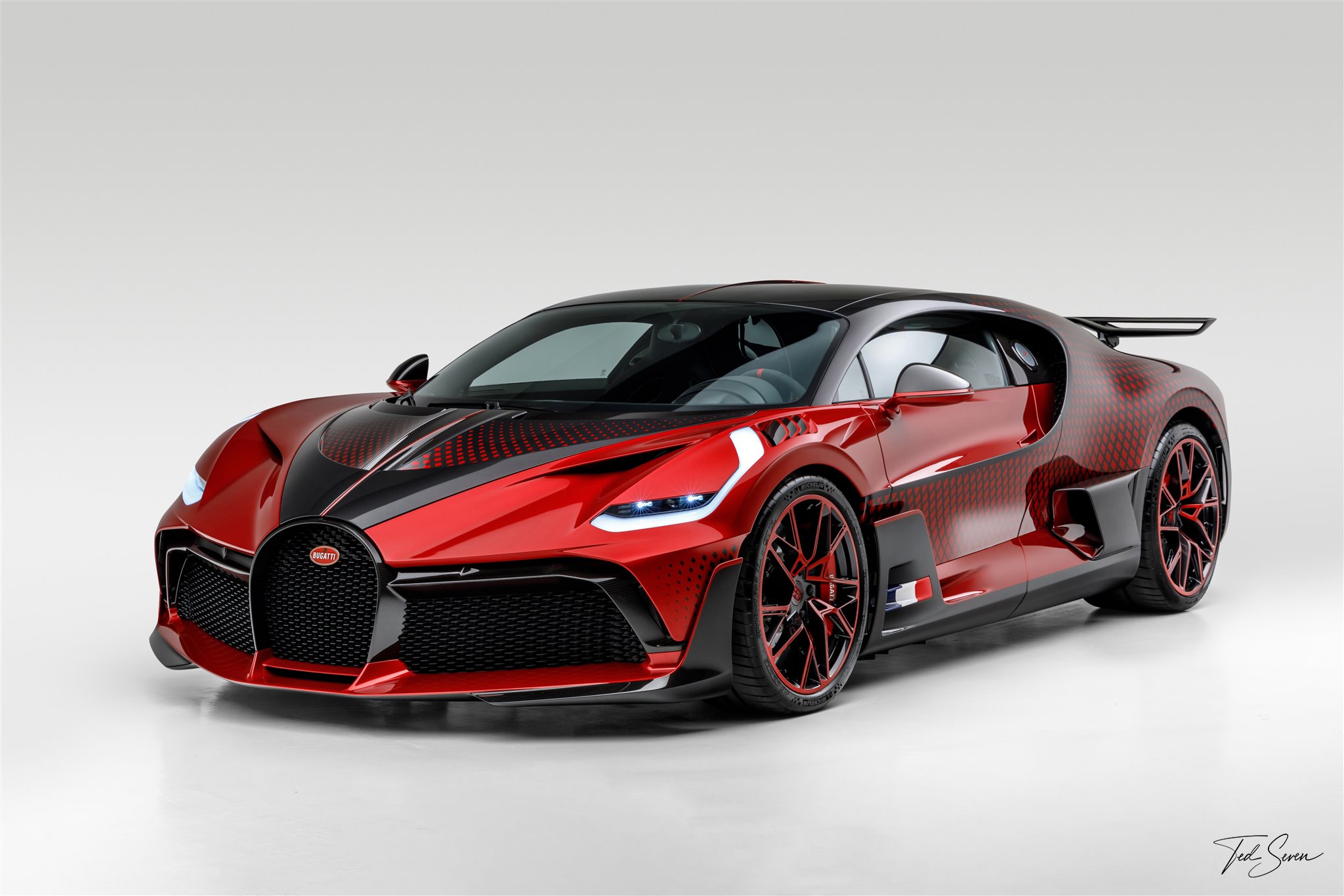 Bugatti Divo ‘Lady Bug’: a masterclass in customization and creativity