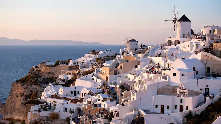 Santorini Travel Guide: Unveiling the Enchantment of the Aegean Gem