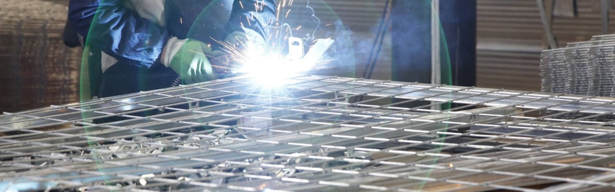 welded metal fence manufacturer