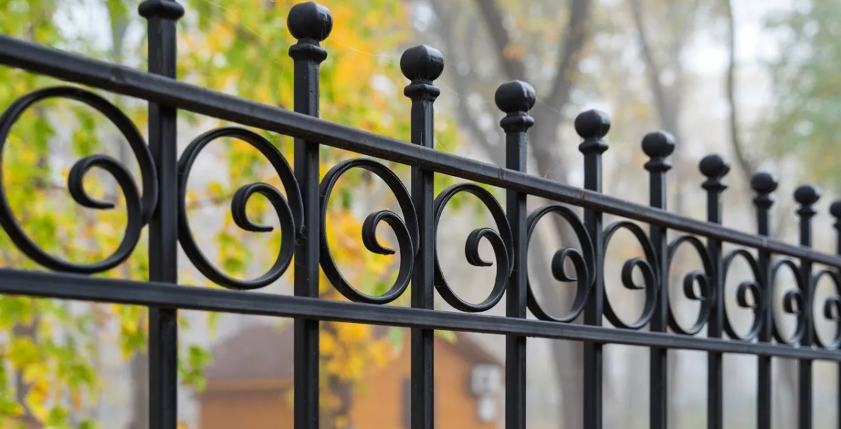 cast iron fencing