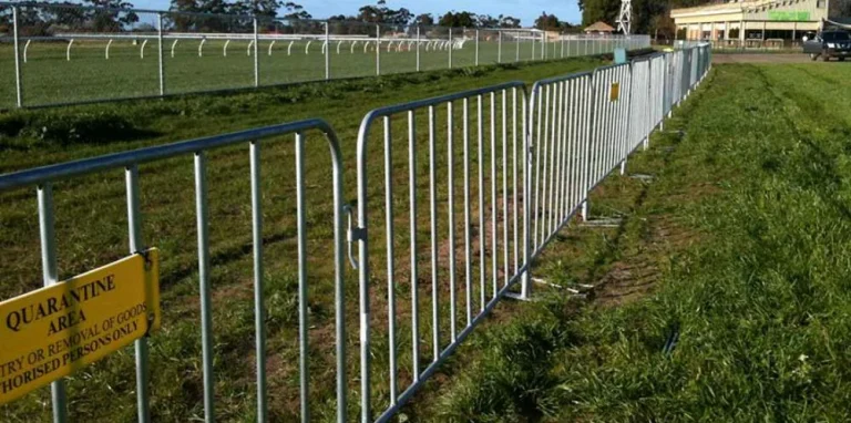 crowd control barrier