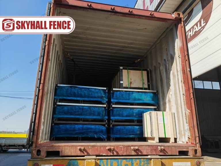 palisade fence loading
