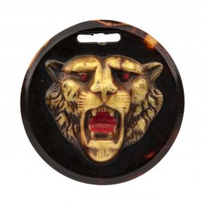 lion pendant button