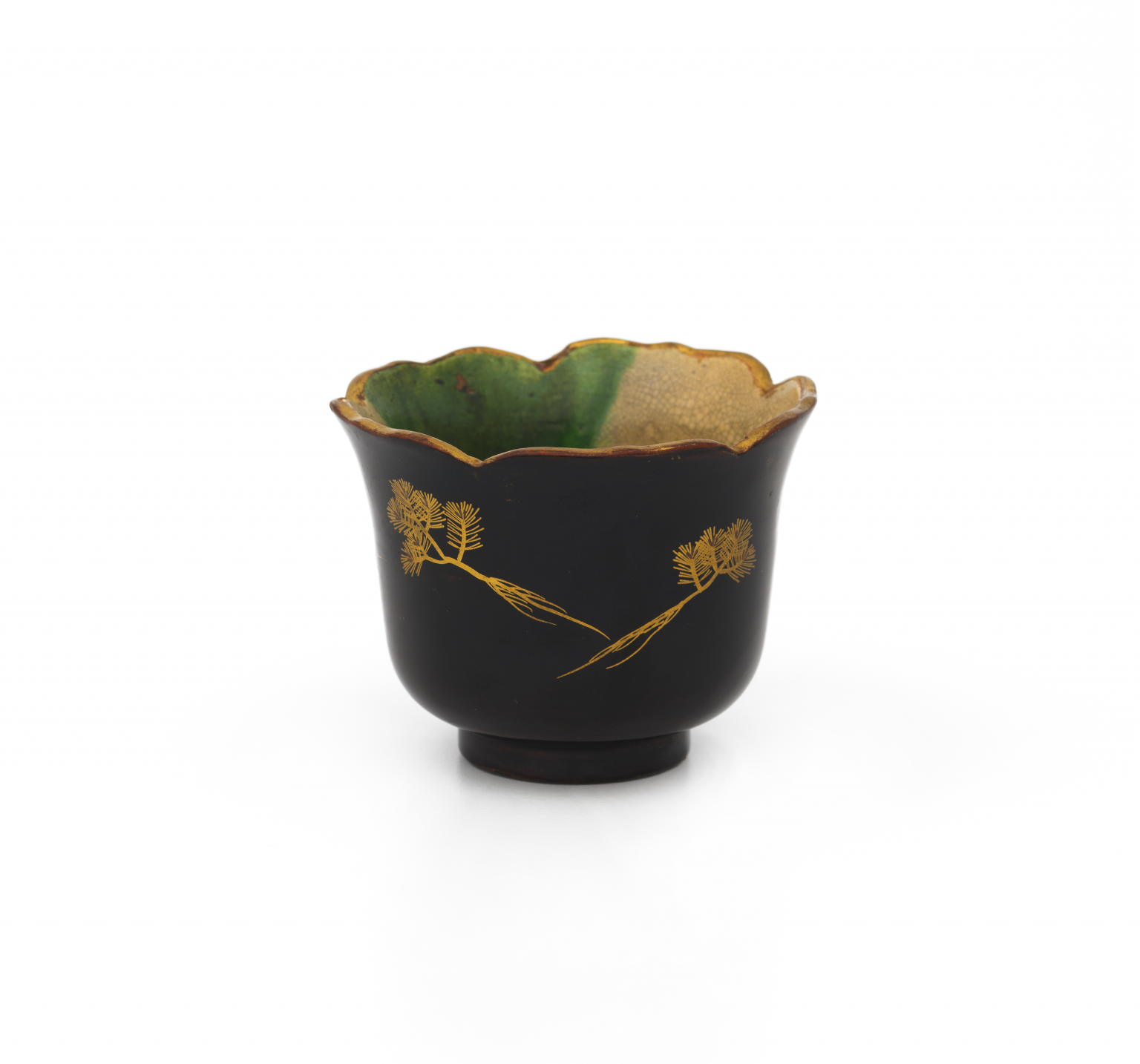 Japanese lacquered pottery bowl