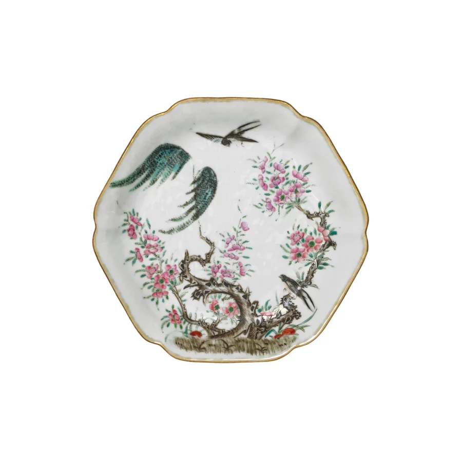 Antique Chinese Porcelain Famille Rose Hexagonal Dish 19th Century, late Qing Dynasty