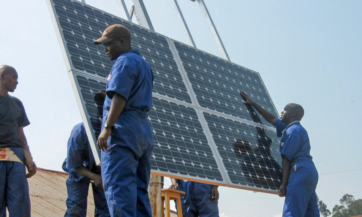 green jobs,skills,renewable energy,energy efficiency,sustainable agriculture,waste management,environmental engineering,job growth,gender gap,global shortage,green economy,green jobs meaning,green jobs examples,green jobs labor shortage,green jobs skills shortage,green jobs skills gap,what are green jobs give some examples of green jobs,green industry jobs