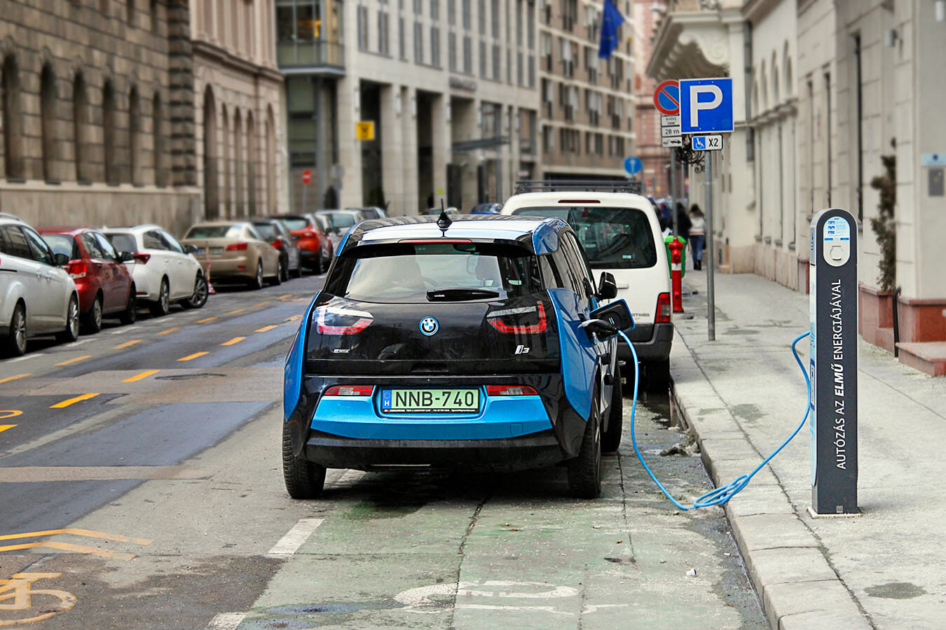 Europe, electricity prices, negative territory, green-energy, surplus, solar panels, wind turbines, renewable infrastructure, energy market,Europe excess energy,Europe excess renewable energy,Europe too much renewable energy