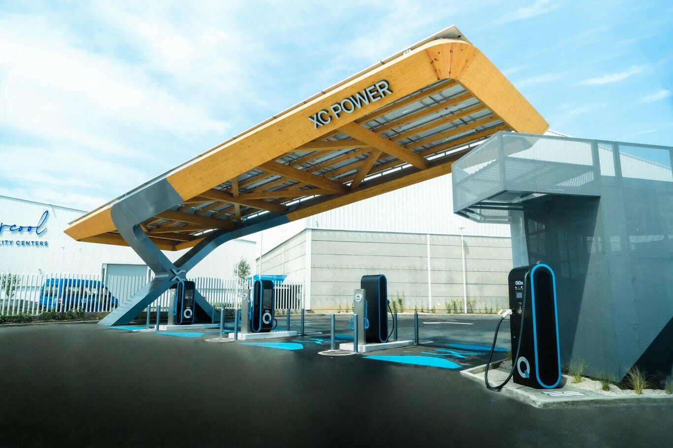 EV charging station,Puebla,Mexico,electric vehicle,1 MW charger,fast charging,MegaThunder,Supercool Mobility Center,DC battery charging,QiOn,QiOn charger,DC MegaThunder,DC MegaThunder EV charger