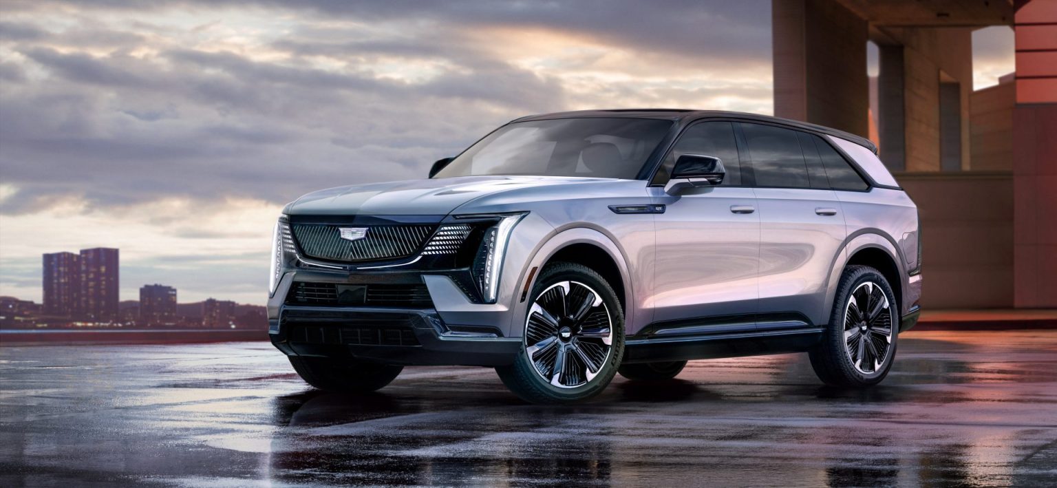 Cadillac Escalade IQ,electric vehicle,luxury SUV,Cadillac Lyriq,American automaker,full-size SUV,Factory Zero,Ultium EV platform,Cadillac Escalade