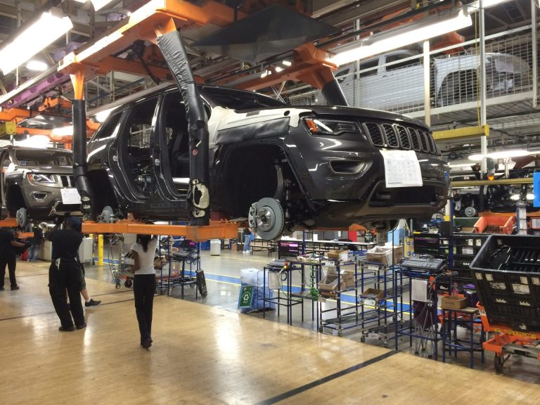 U.S. Department of Energy, electric vehicle transition, auto manufacturing jobs, President Biden’s Investing in America agenda, Domestic Conversion Grant Program, battery manufacturing, domestic supply chain,US EV battery production ,us ev battery manufacturing,auto unions US