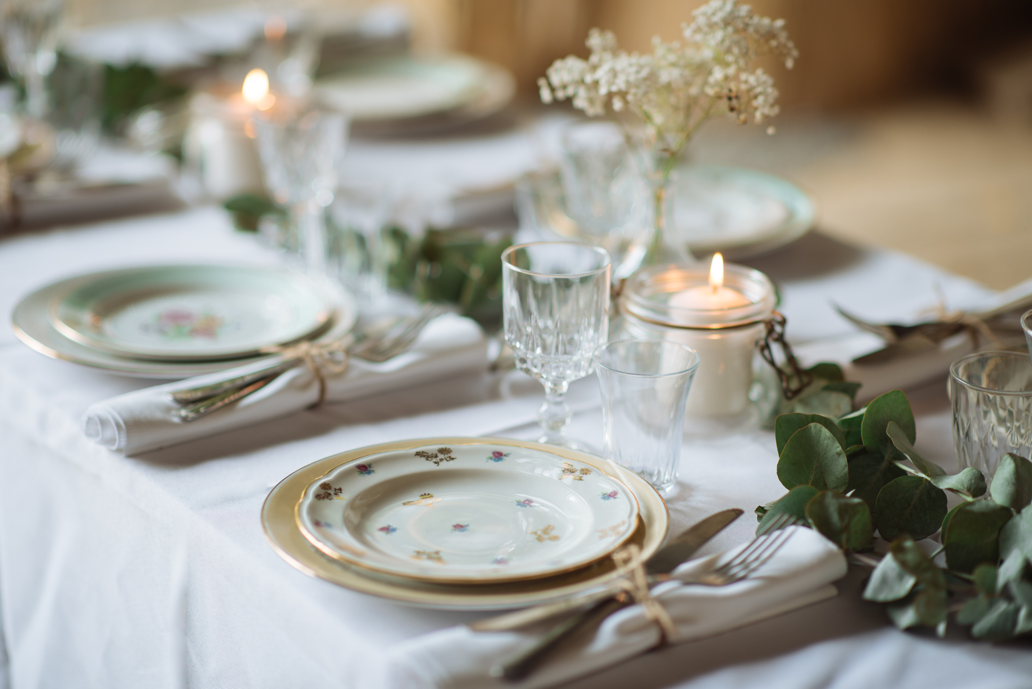 Service de table pour fête de famille, restaurant d'hôtel, services de  vaisselle 56 pièces, assiettes