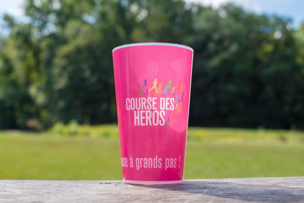 gobelet logo course des heros