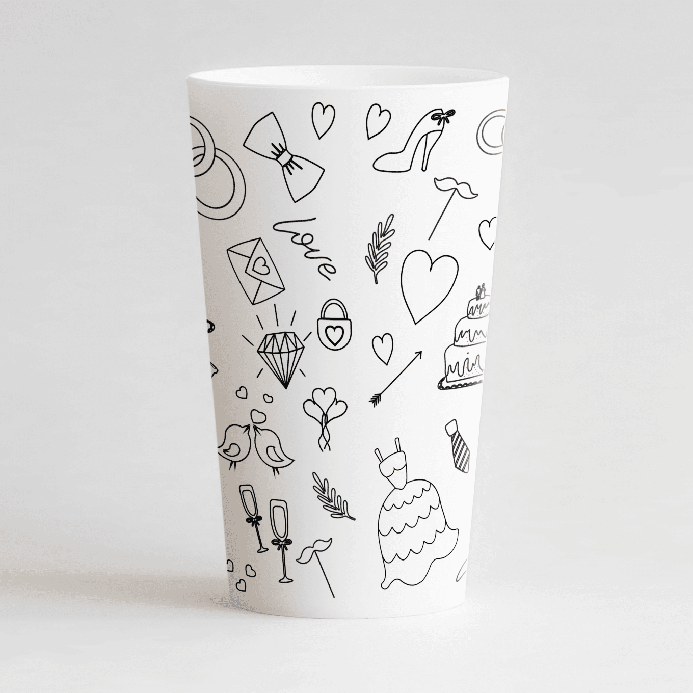 Un ecocup blanc de dos avec un thème mariage et des dessins noirs faits à la main.