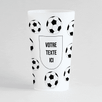 Un gobelet givré de face, avec un des ballons de foot et une inscription à personnaliser