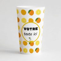 Un ecocup blanc de face avec des citrons et des oranges