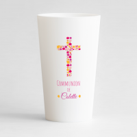 Un ecocup blanc de face pour une communion avec une croix de fleurs