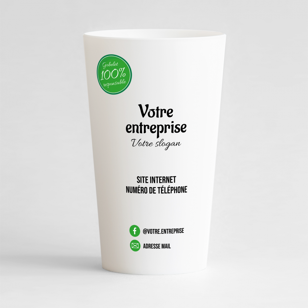 Un ecocup blanc de face qui fait office de carte de visite responsable.